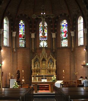 interieur Riel kerk